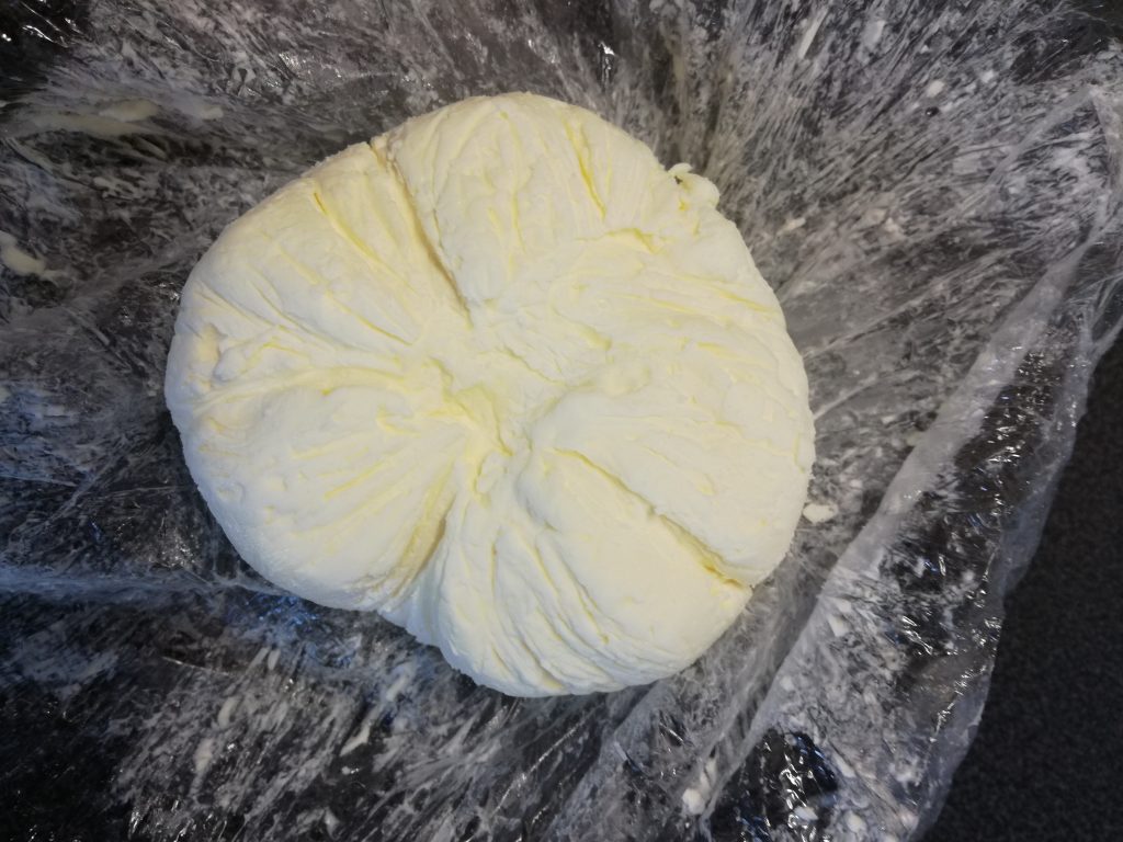 Výroba domácího másla